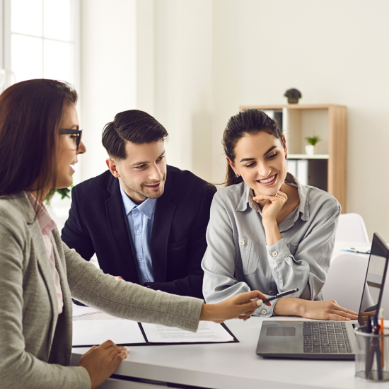 Gros_plan_sur_le_salaire_du_conseiller_bancaire