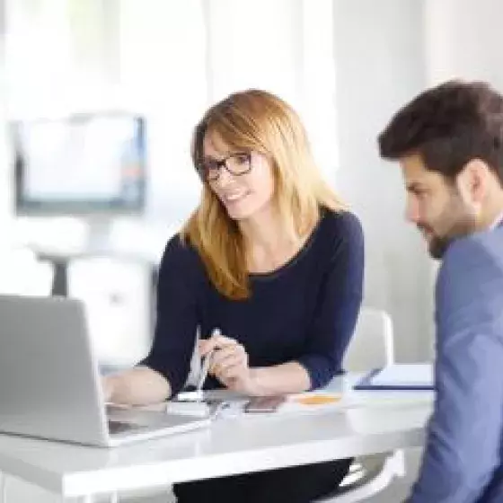 Définition et fonctionnement du réseau alumni IPAG